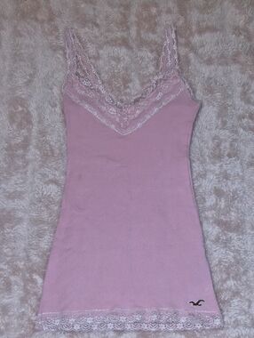 Hollister Pink Lace Trim Tank